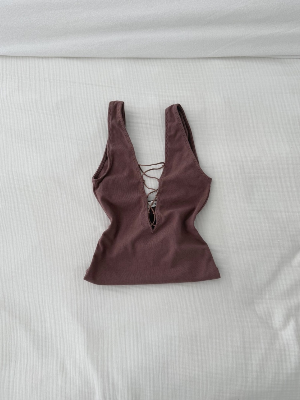 5/25💗 This is a 2016 aritizia era ✨ Lace-Up Deep V Ribbed Tank Top body suit